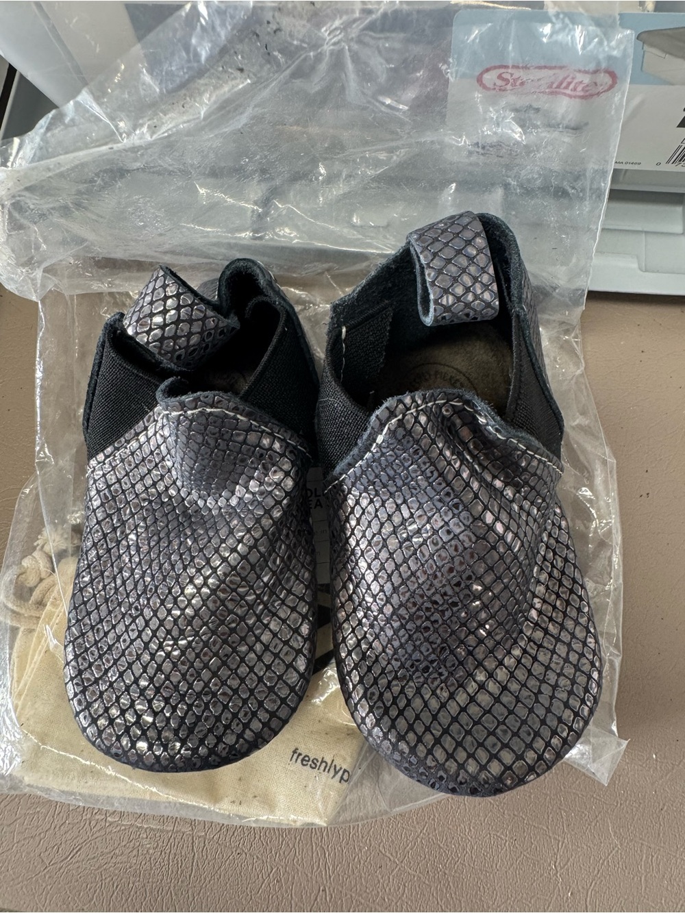 Freshly Picked Mini Sole Chelsea Boot - Black/Silver (Size 4)